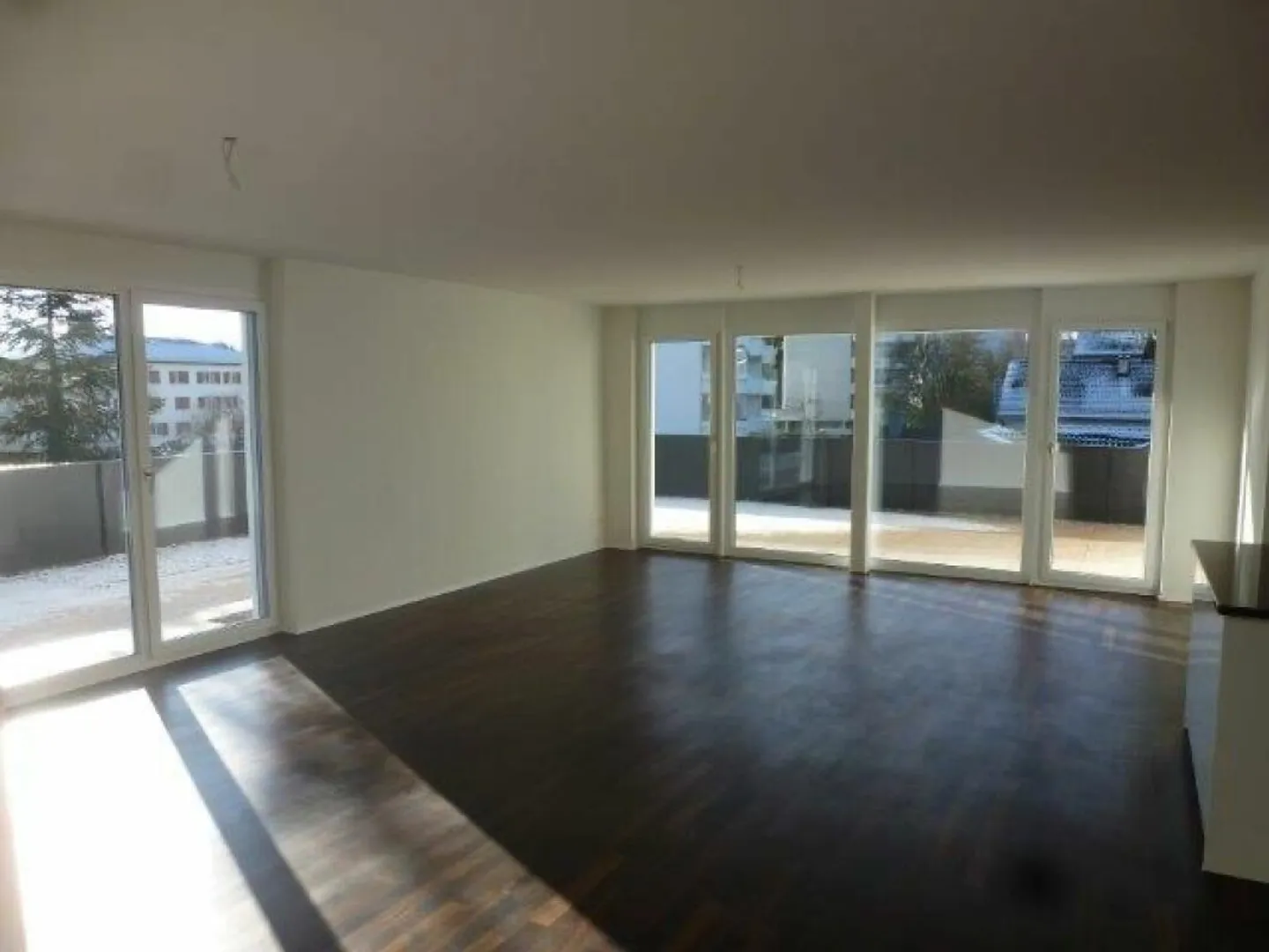 Sunny penthouse apartment with roof terrace and panoramic view in Arbon - Photo 6 of 9
