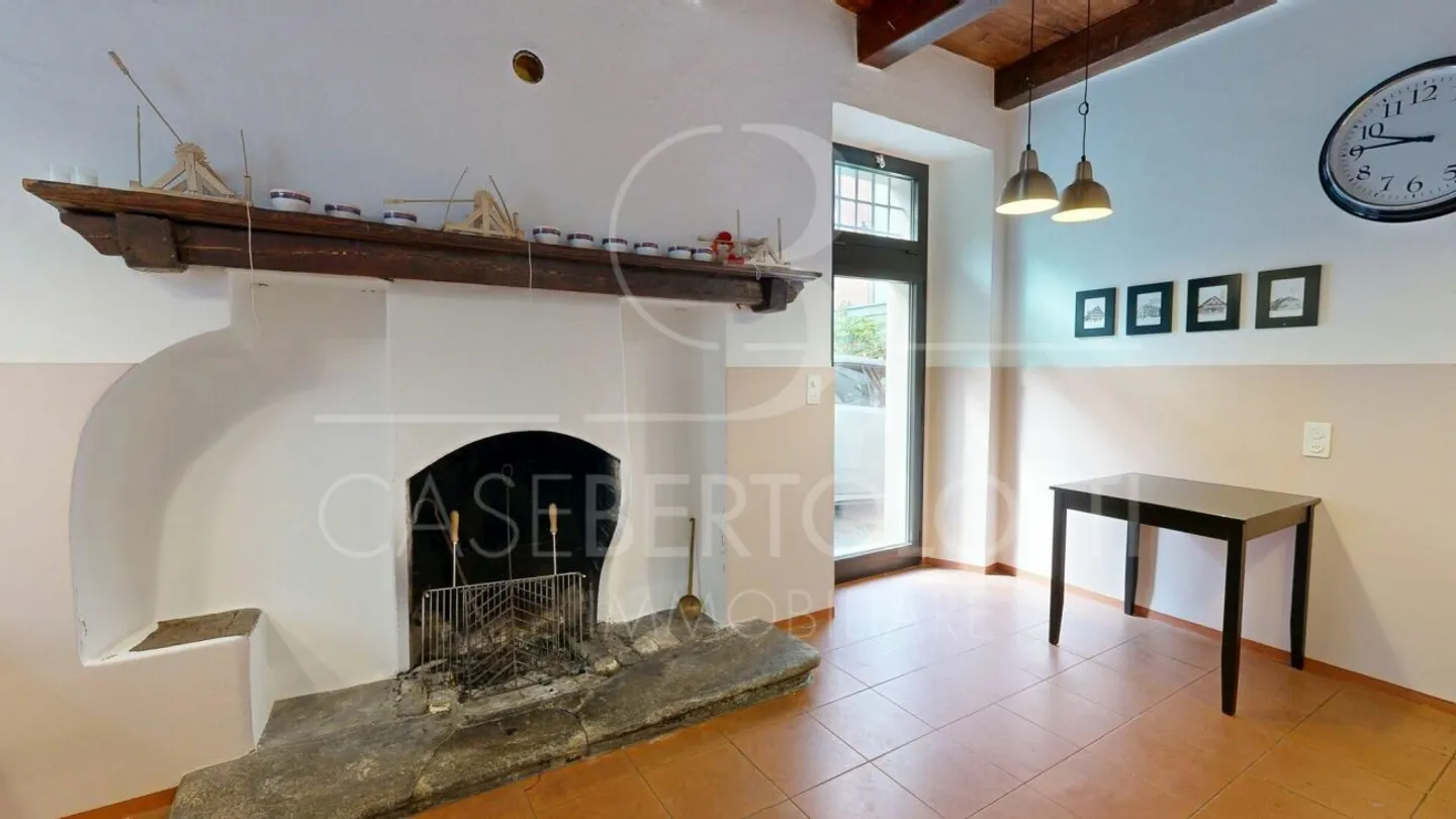 Casa Azzura. A due passi dall'acqua. Ricca di storia. Piena di possibilità. - Foto 5 di 10