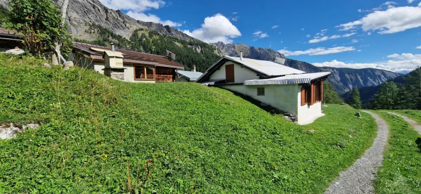 Chalet 3.5 rooms in Savièse - Photo 4 of 13