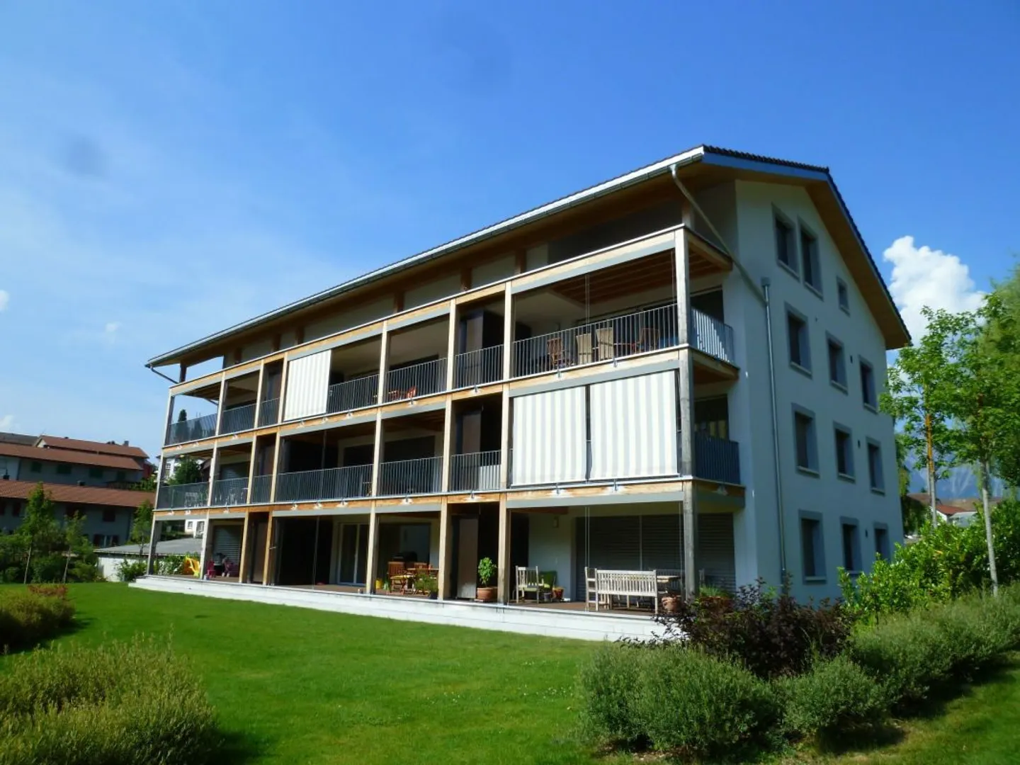 moderne 4 1/2-Zimmer-Dachwohnung mit Holzofen und Balkon - Foto 11 di 11