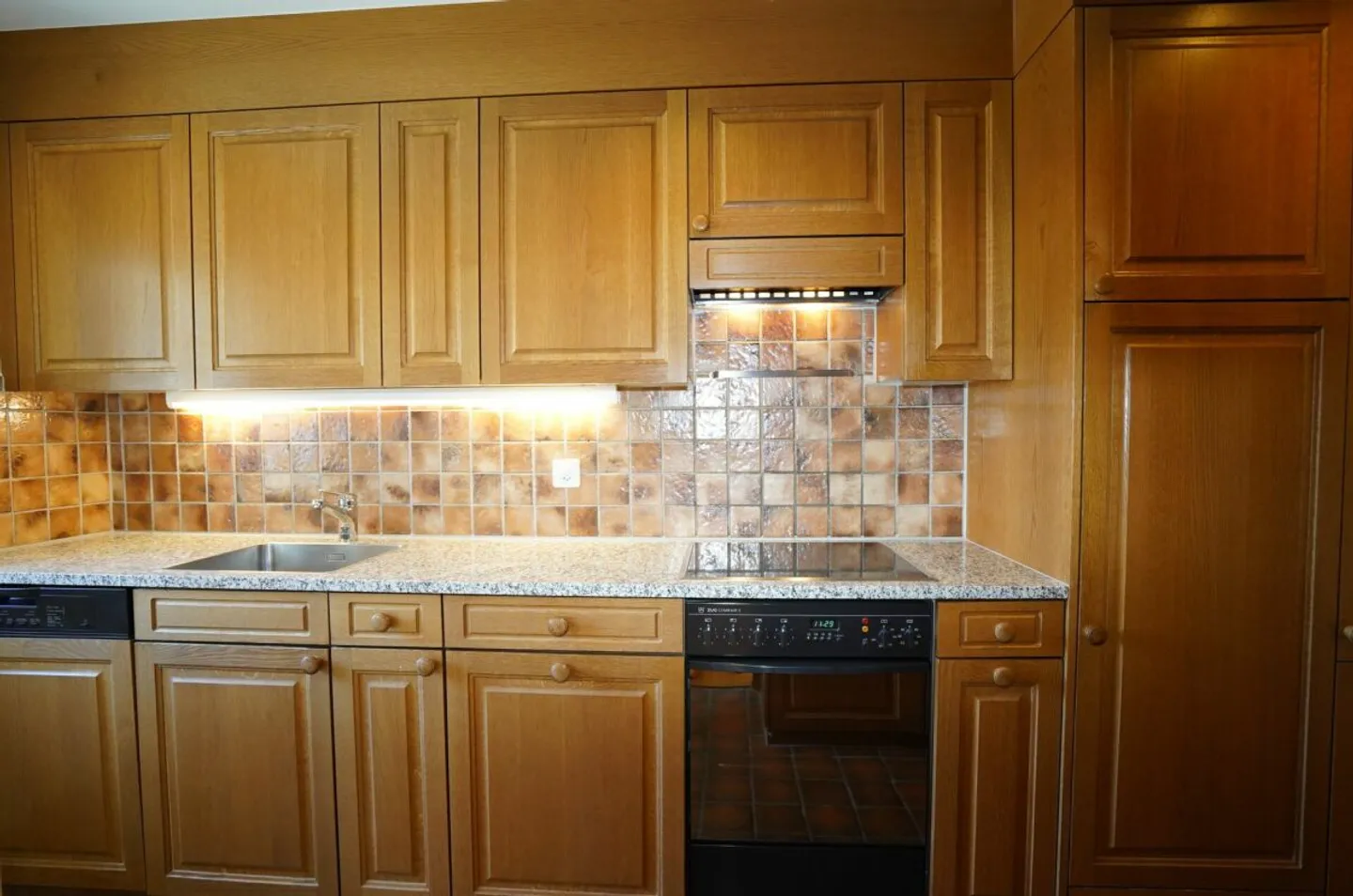 Wunderbare Dachwohnung mit Blick nach Süden - Foto 4 von 11