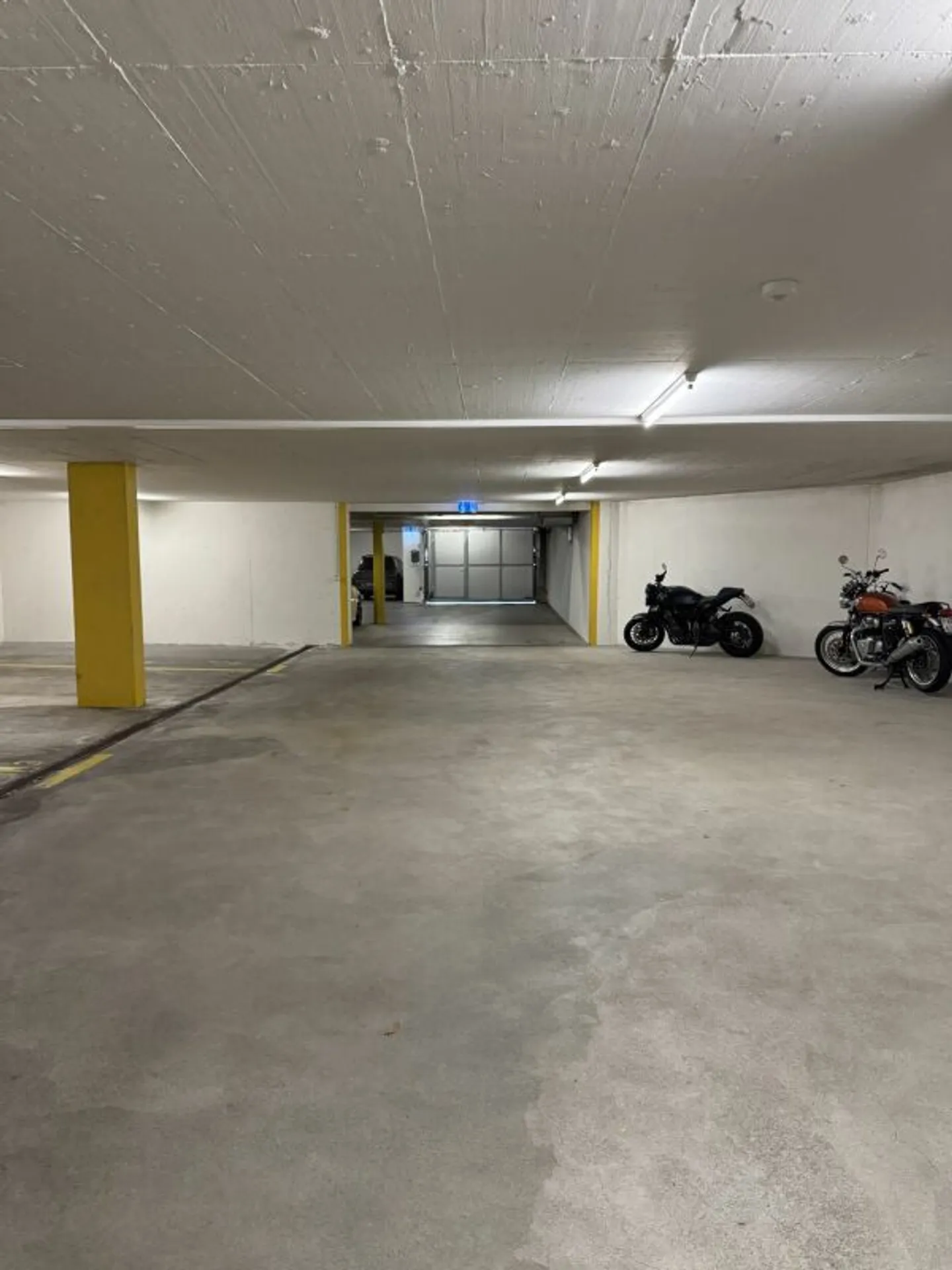 Tiefgaragenstellplatz in Niederteufen - ab sofort verfügbar - Photo 5 sur 6