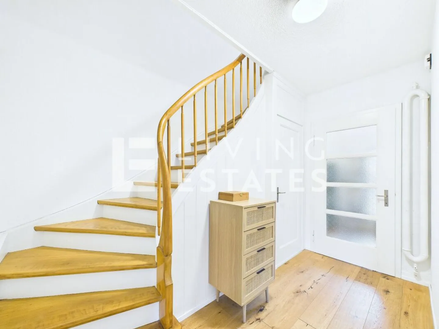 LIVING IN SCHÖNGRUND WITH GARDEN CITY CHARACTER - Photo 6 of 13