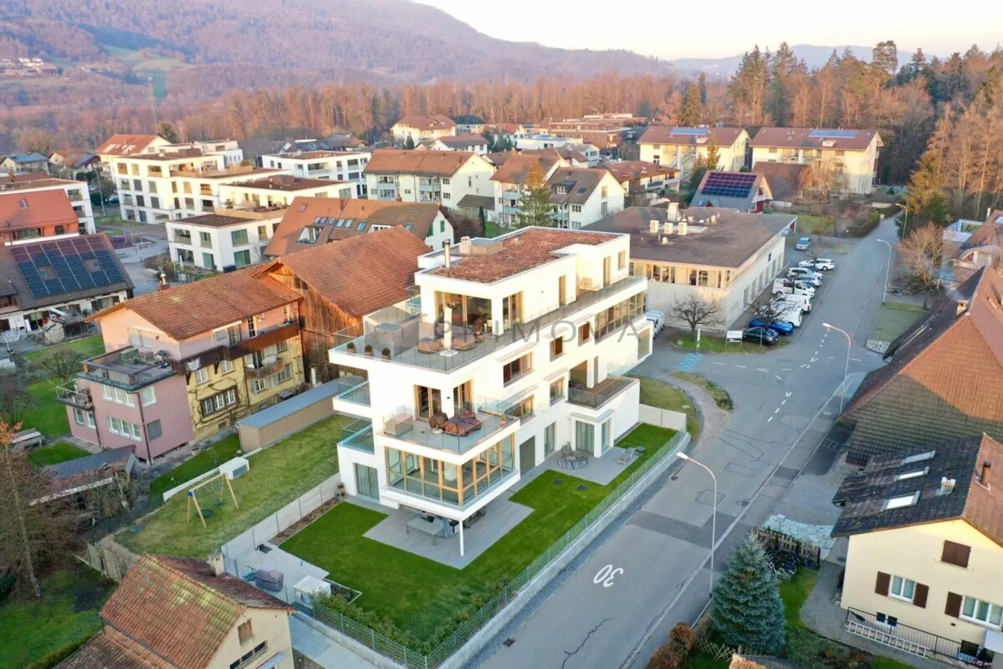 ULTIMO ESEMPIO! Elegante appartamento 3.5 locali con finiture di lusso - Solo 1 mese fino all'ingresso! - Foto 3 di 8