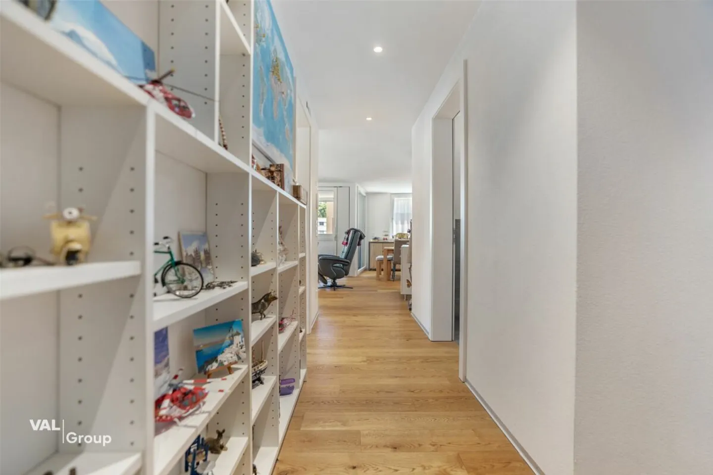 Modern Apartment in Central Naters - Photo 9 of 13