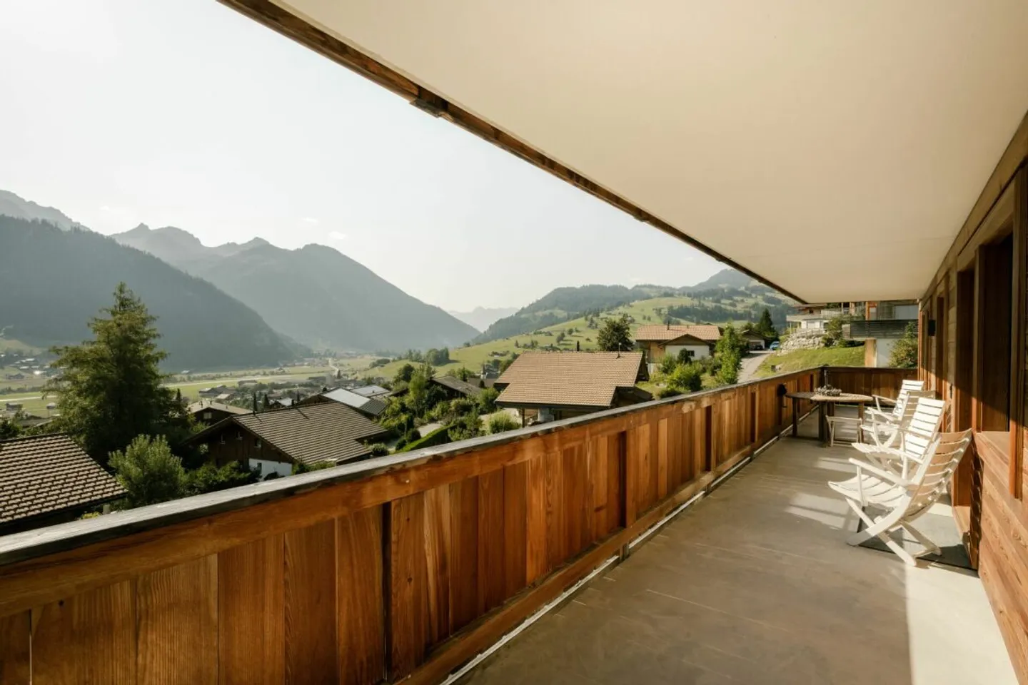 Moderne 4.5-Zimmer-Eigentumswohnung an sonniger Lage in Zweisimmen - Photo 7 of 13