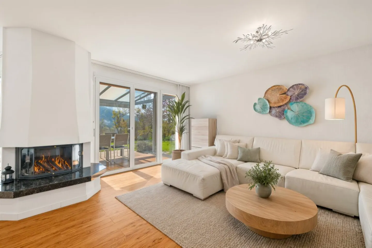 Spacieuse maison individuelle de 6,5 pièces avec piscine &amp; jardin d'hiver - Photo 6 sur 13