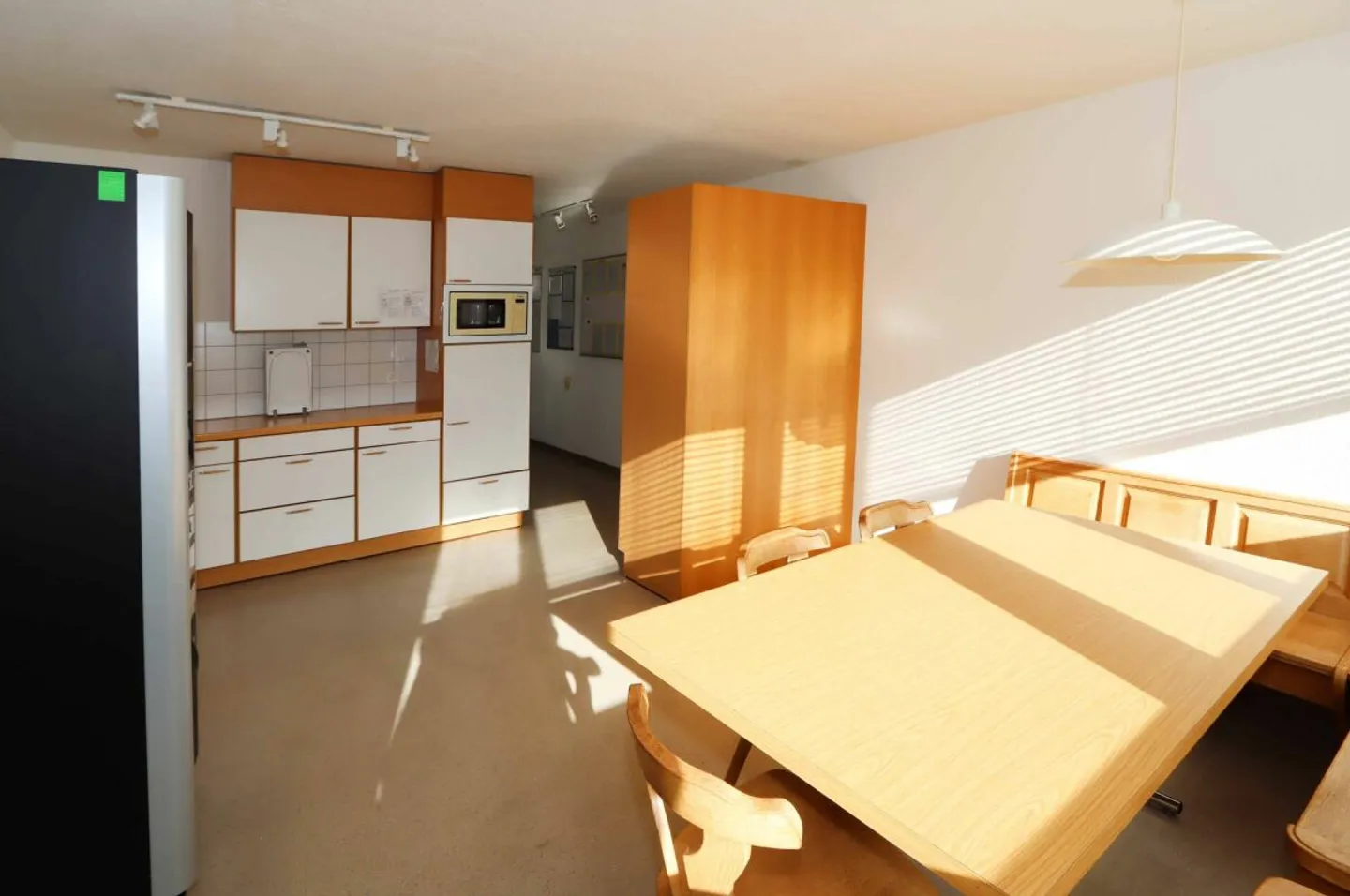 Edificio industriale e commerciale Sud a Mitlödi GL - Foto 9 di 12