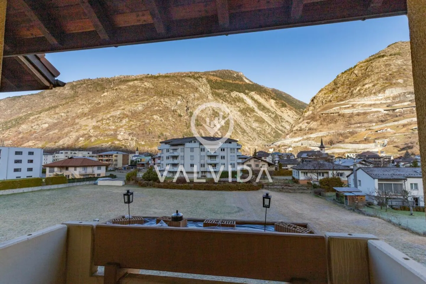 Top Deal: 4.5-Room Apartment with 2 Balconies, Garage & Guest WC - Photo 11 of 12