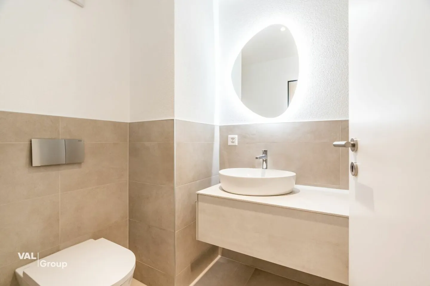 Moderno appartamento di 4,5 stanze a Susten - soleggiato, di alta qualità e con balcone - Foto 7 di 13