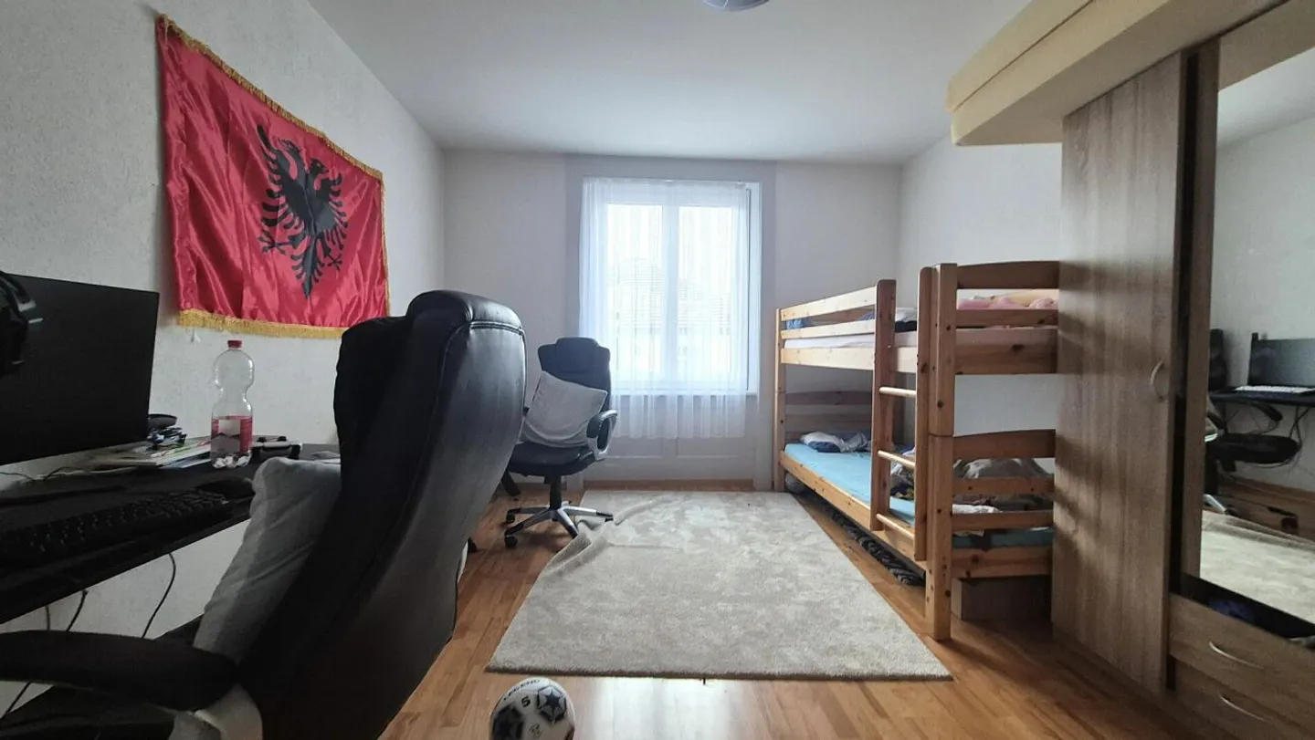 Incantevole appartamento di 3 stanze al 1° piano - Foto 4 di 5