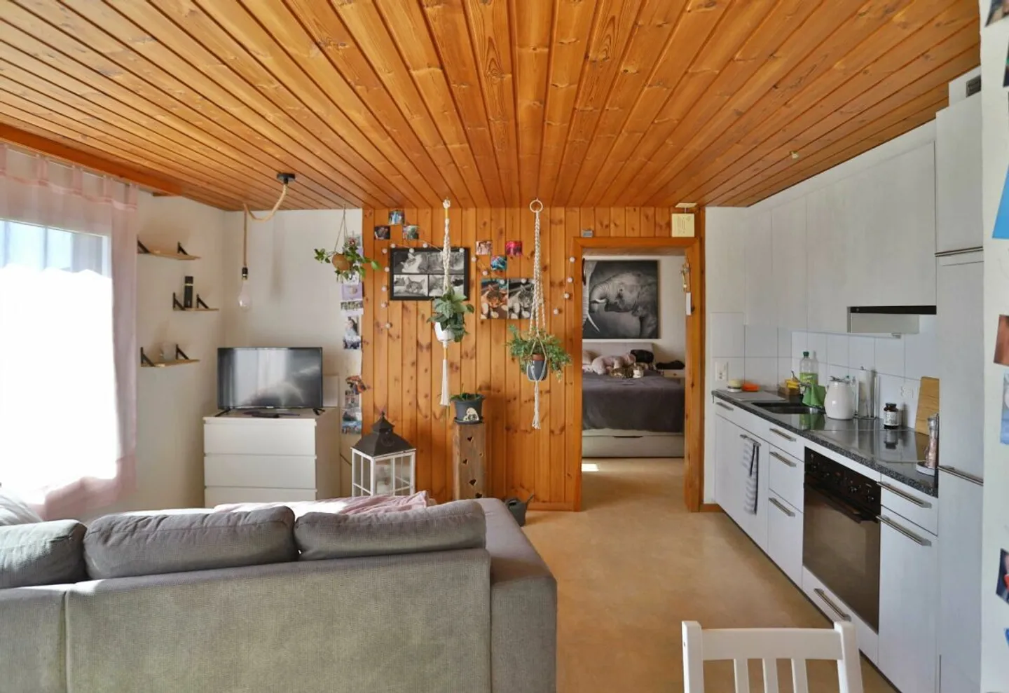 Charming 2-room apartment in the village center - Photo 1 of 7