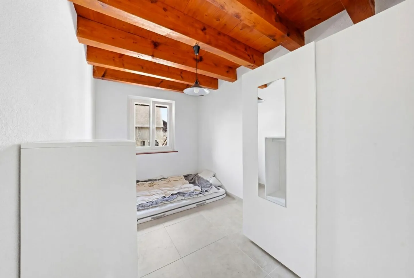 Maison mitoyenne d'angle de 5.5 pièces avec grand jardin - Foto 9 di 13