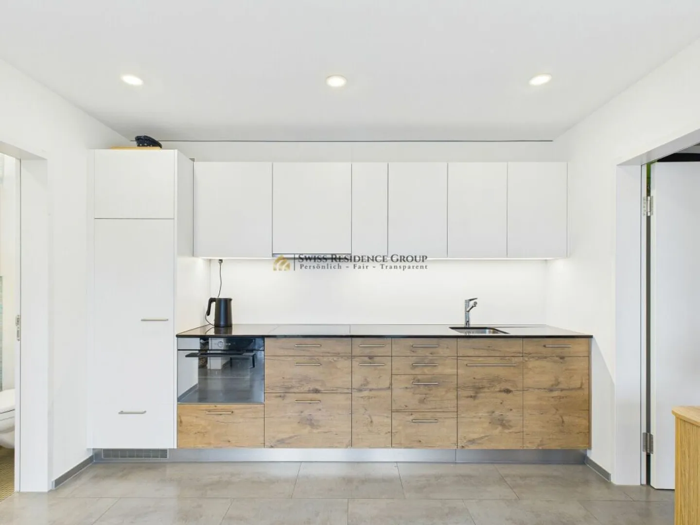 Dreamlike Garden Apartment with Lake View - Modern Living in a Desirable Location - Photo 4 of 11