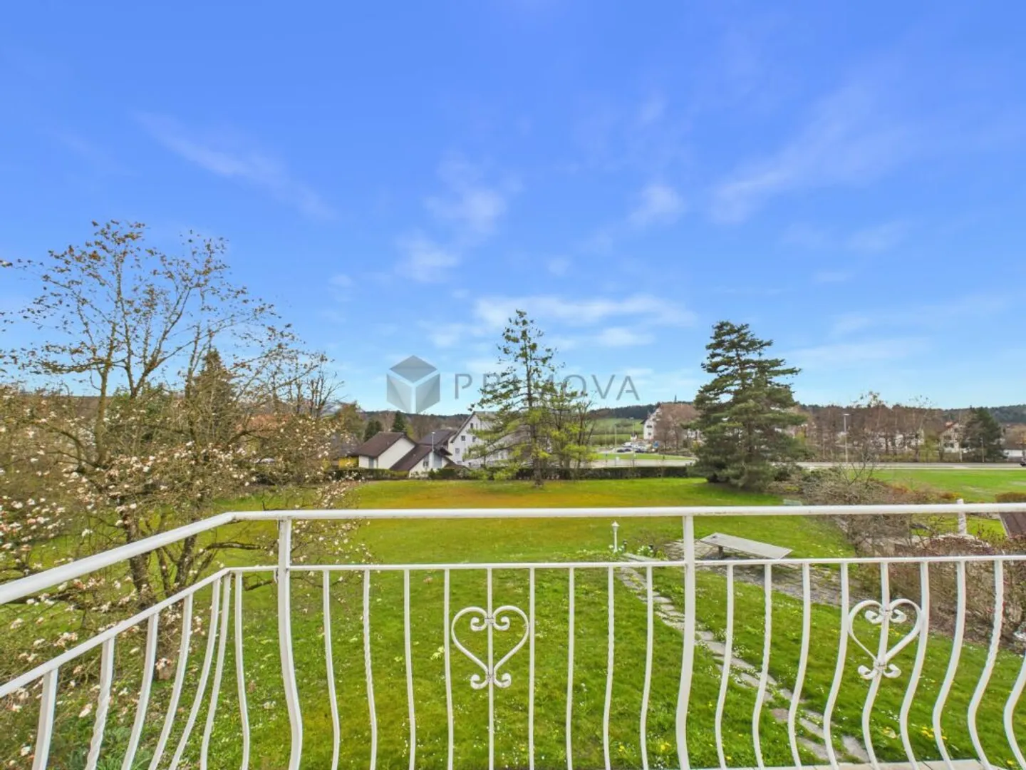 Charmante Landhausvilla mit Potenzial - Foto 12 von 13