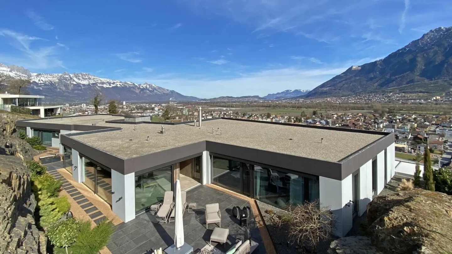 Penthouse of Superlatives with Home Office, Two Studio Apartments and Private Garage - Photo 6 of 13