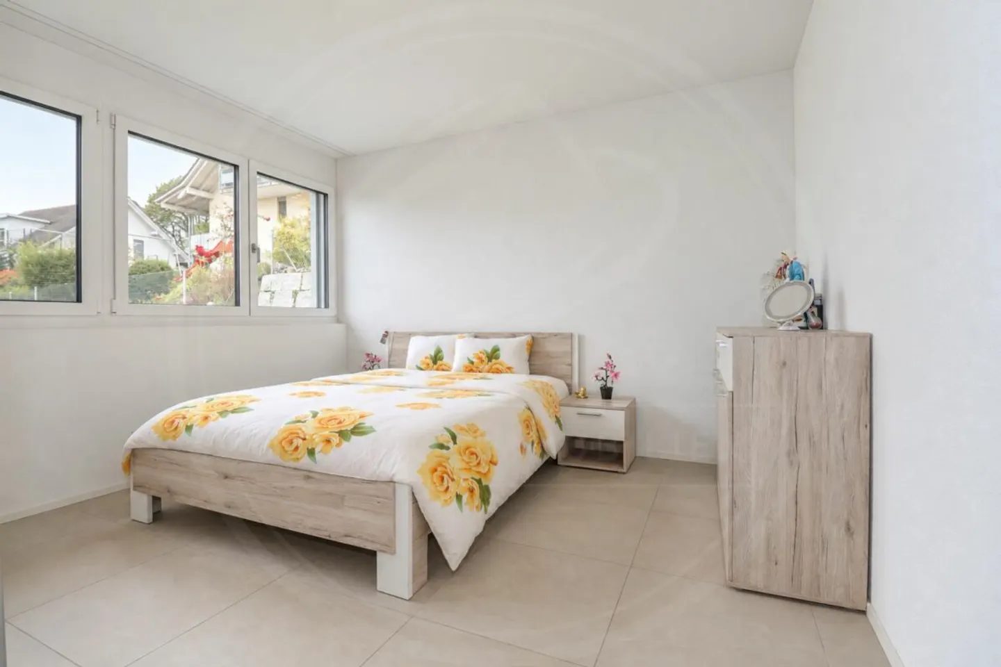 Spacious semi-detached family house with plenty of space for the whole family in Birrhard - Photo 8 of 13