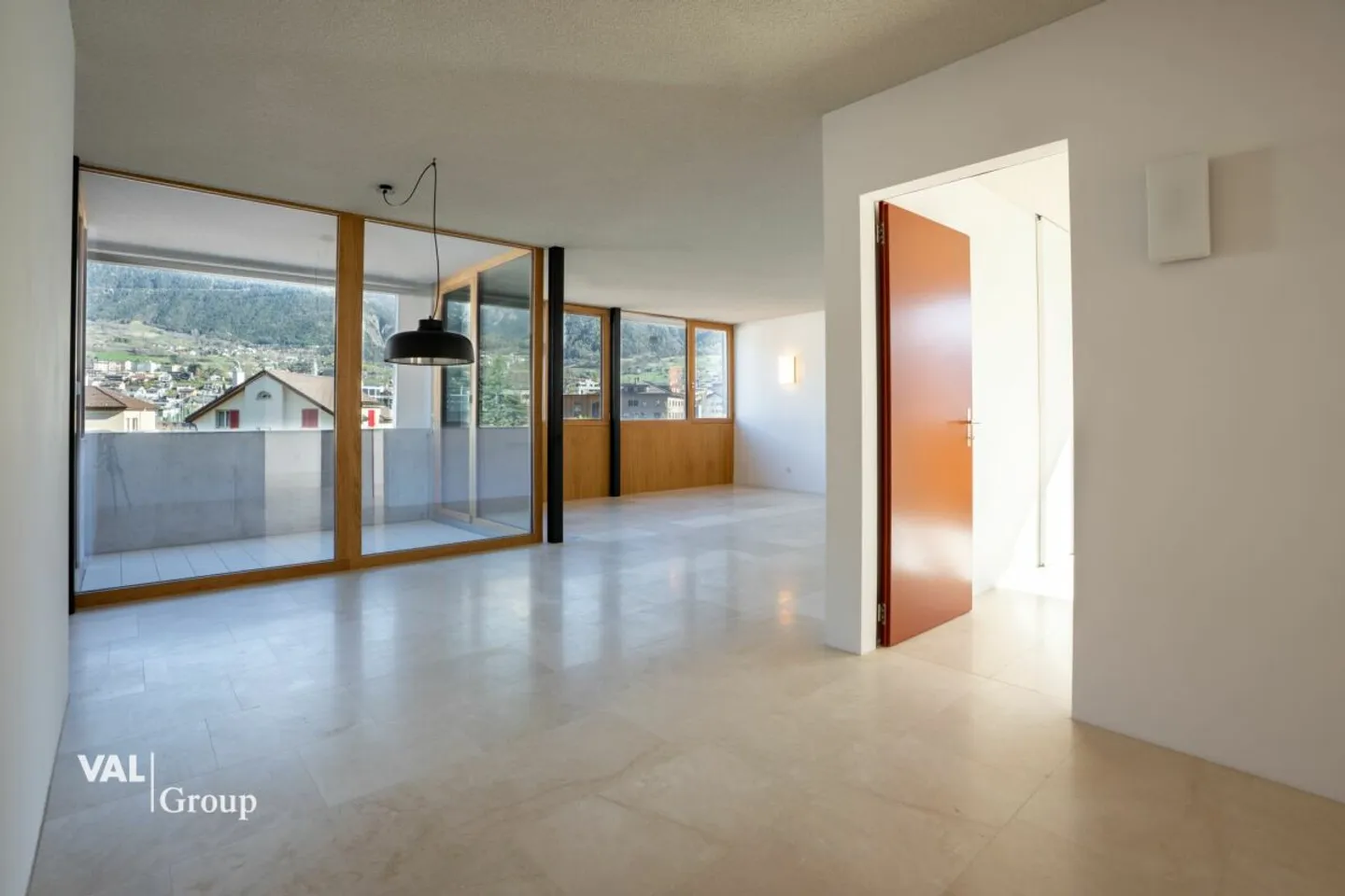 Moderner Wohntraum für die ganze Familie - Photo 2 sur 13