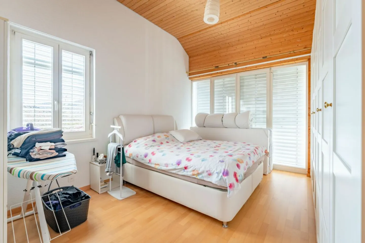 3.5-Zimmer Hausteil mit hübschem Garten an der Landwirtschaftszone - Photo 5 of 13