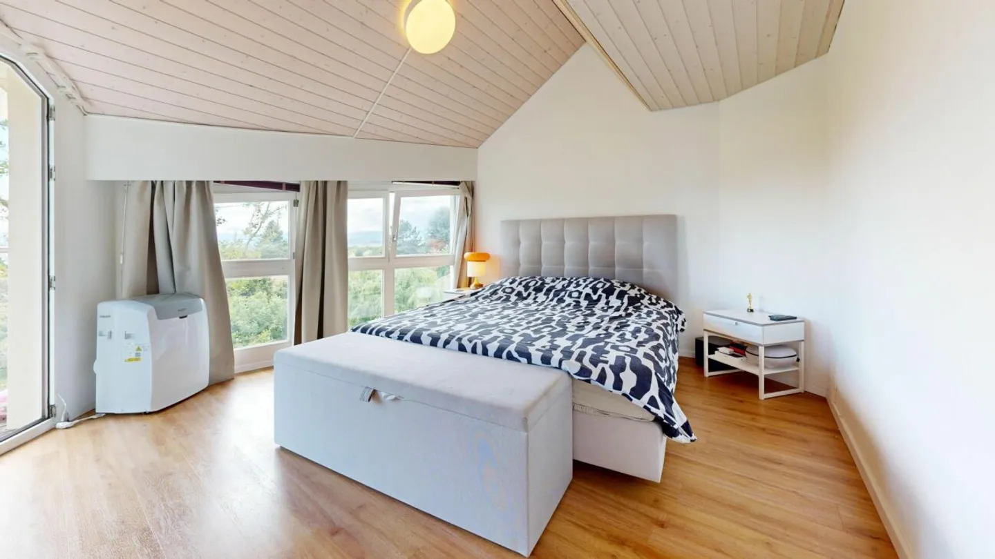 Ideale Villa für Familie mit unabhängiger 2-Zimmer-Wohnung - Foto 11 von 13