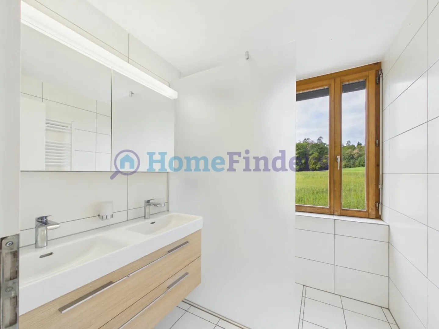 WITH A VIEW - SUNNY GARDEN AND LOTS OF SPACE! - Photo 8 of 13