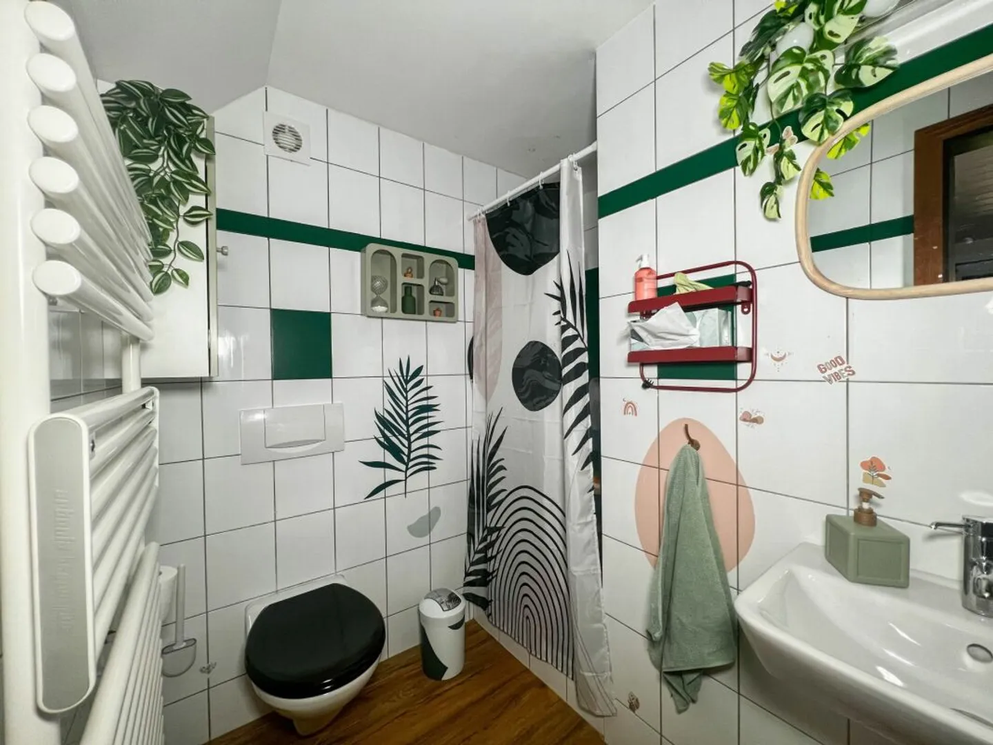 Wunderschönes Haus mit 4 Wohnungen - Foto 8 von 13