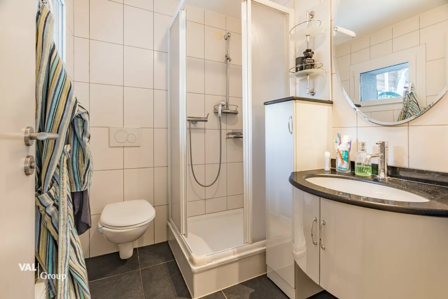 Casa moderna con entusiasmante opportunità di investimento - Foto 10 di 13
