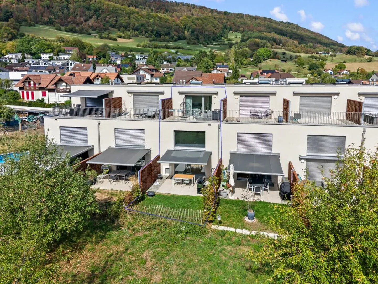 Modernes Reihen-EFH überzeugt durch idyllisches und zentrales Wohnen - optimal für Familien - Photo 1 of 13