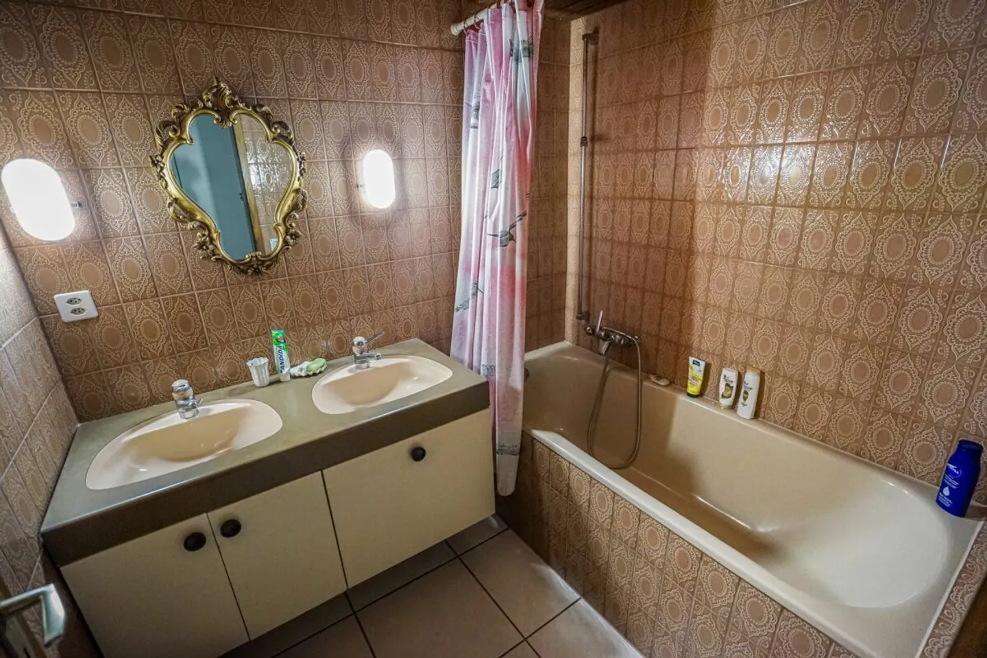 Geräumiges Familienhaus mit Garten - Foto 5 von 8