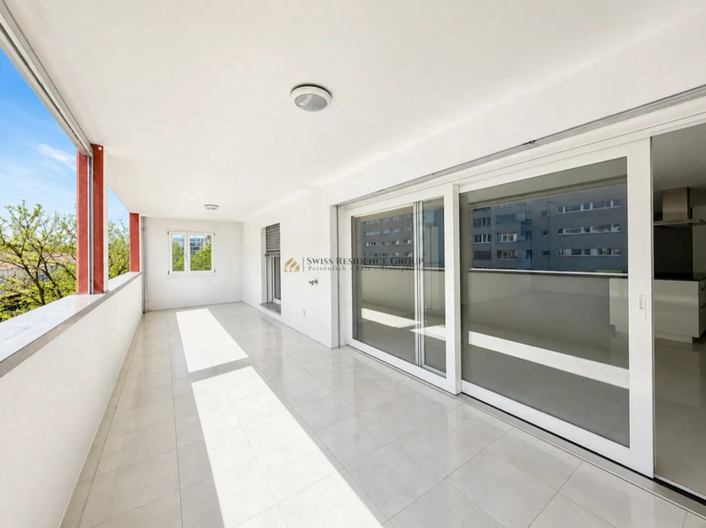 Modern comfort meets sunny views - Photo 8 of 9