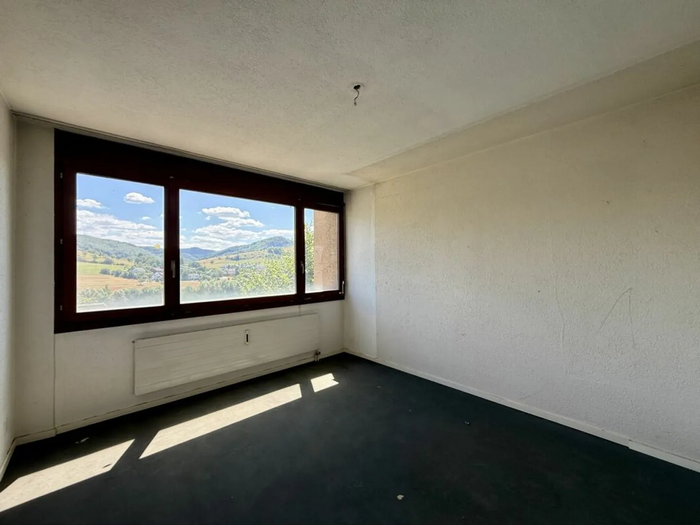 Vue de rêve et grand potentiel : Maison de ville à Magden - Photo 9 sur 13