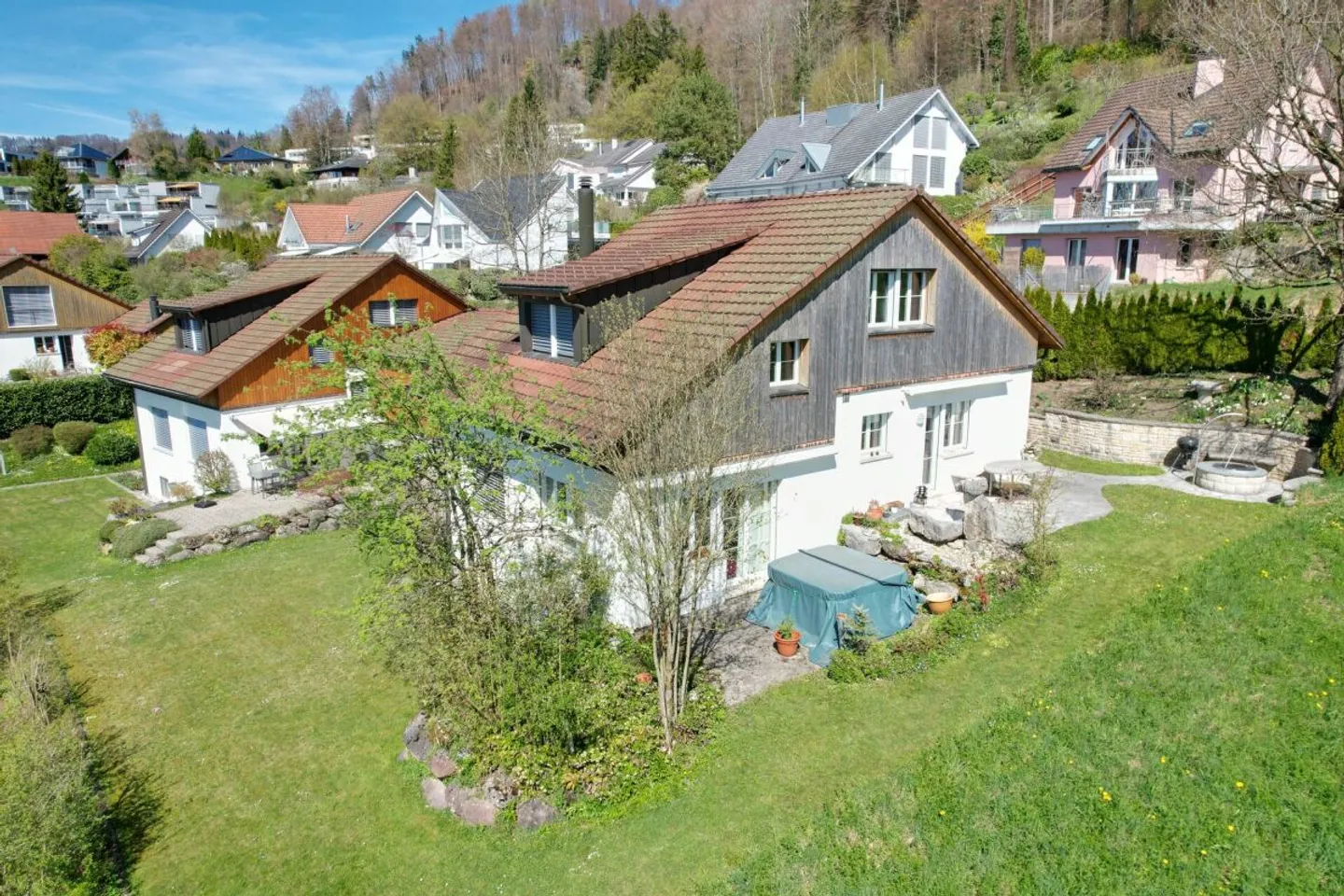 Charmante Maison Familiale avec Vue - Photo 3 sur 13