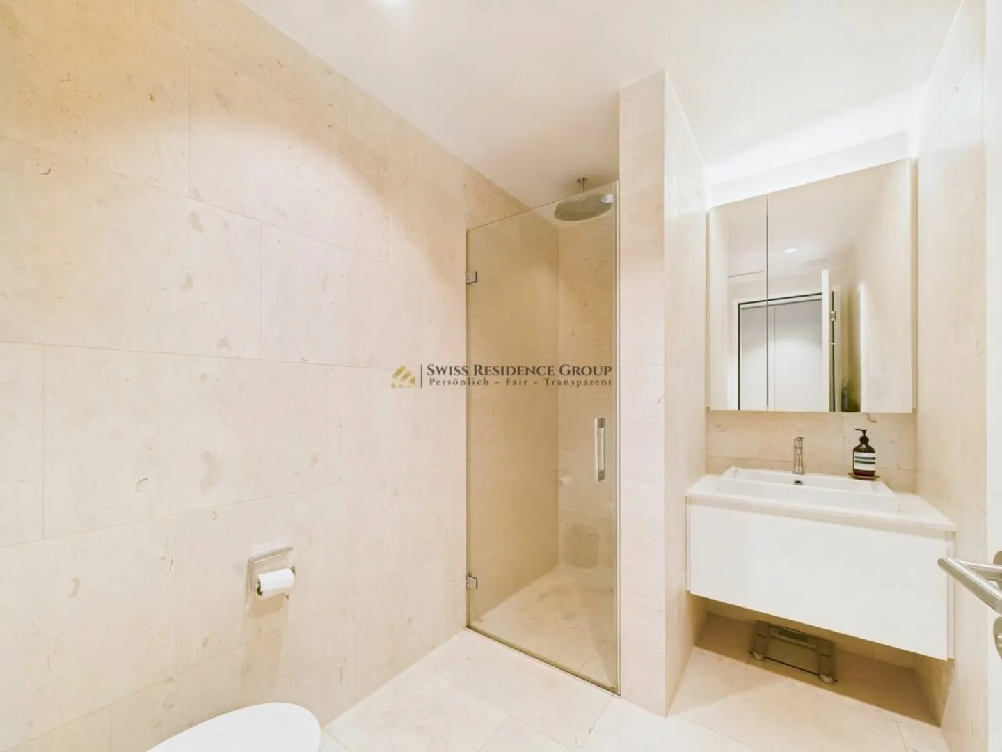 Bright, modern feel-good oasis in Zurich Seefeld - Photo 8 of 10