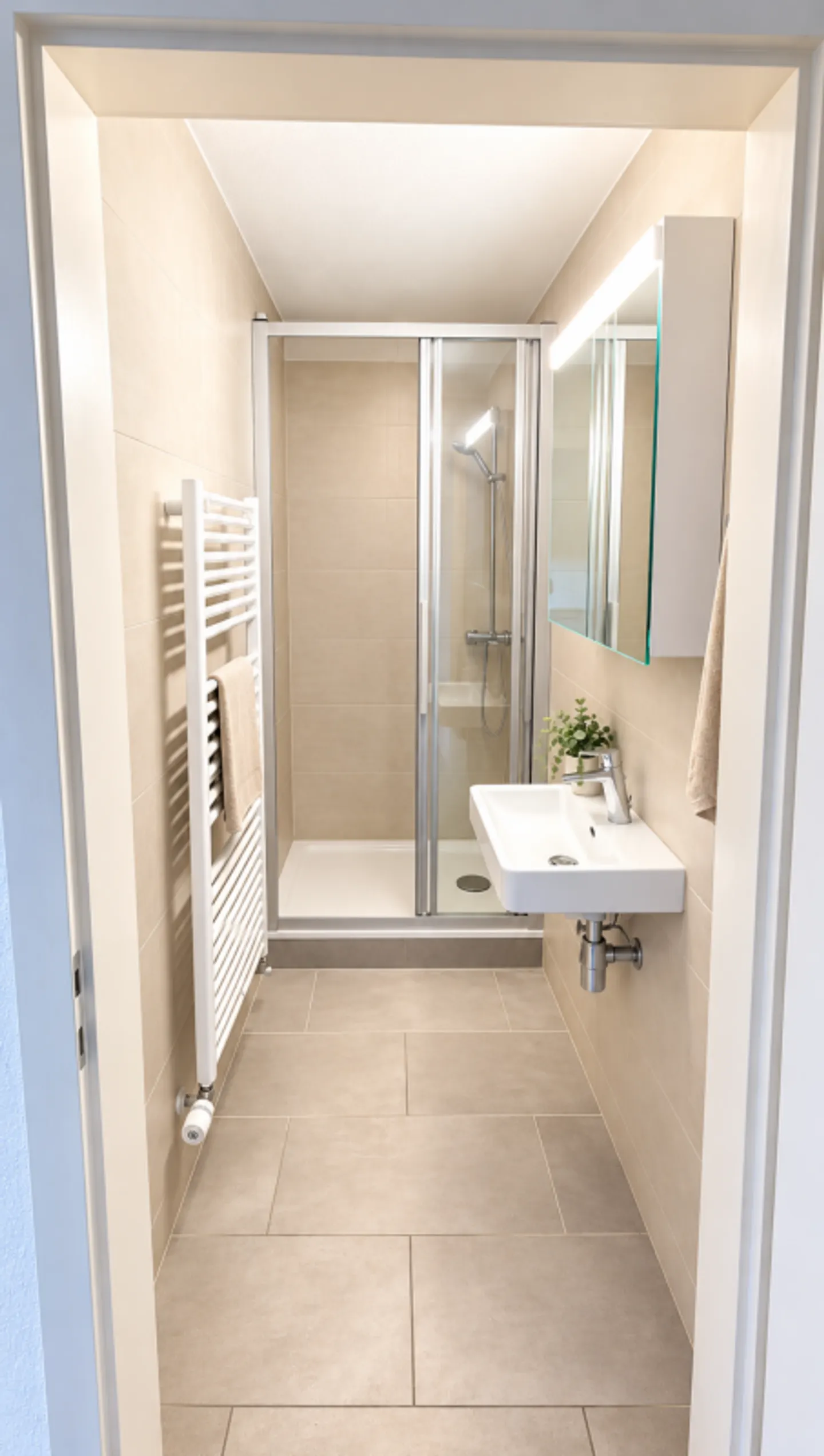 APPARTAMENTO 1.5 STANZE RINNOVATO E MODERNO! - Foto 3 di 7