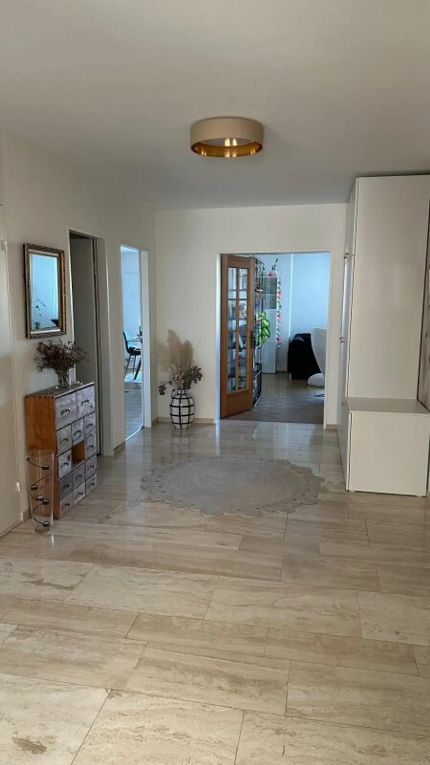 Appartement 3 1/2 pièces dans un emplacement exceptionnel dans la vieille ville de Rheinfelden - Vue sur le Rhin - Photo 8 sur 13