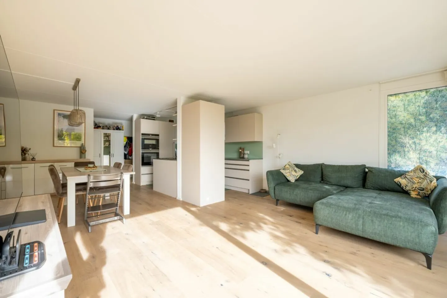 4.5 Zimmer Eck-Terrassenhaus in Bolligen - Foto 7 von 13