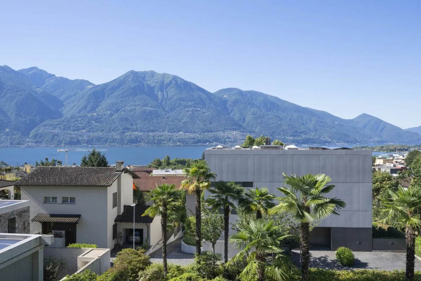 Luxuriöse 3.5 Zimmerwohnung mit Seesicht, 2 grossen Sonnenterrassen, Schwimmbad und Wellnessbereich - Foto 11 di 13
