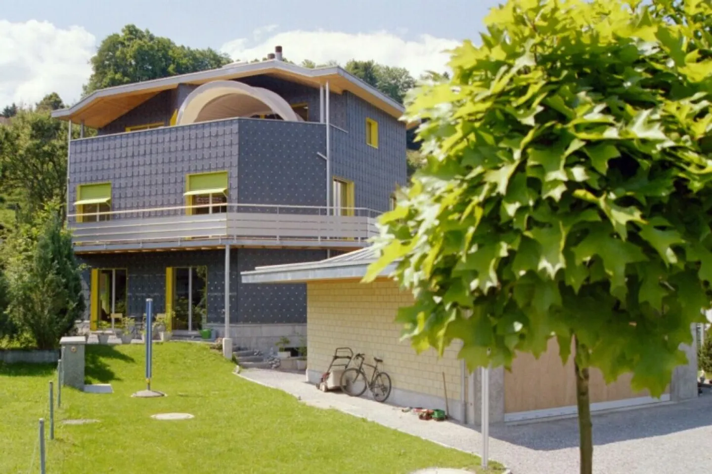 Casa ecologica con molto spazio, carattere e vista - Foto 2 di 13