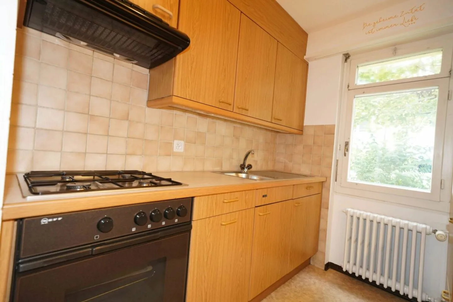 Quiet 4-Room Apartment with Balcony - Photo 4 of 9