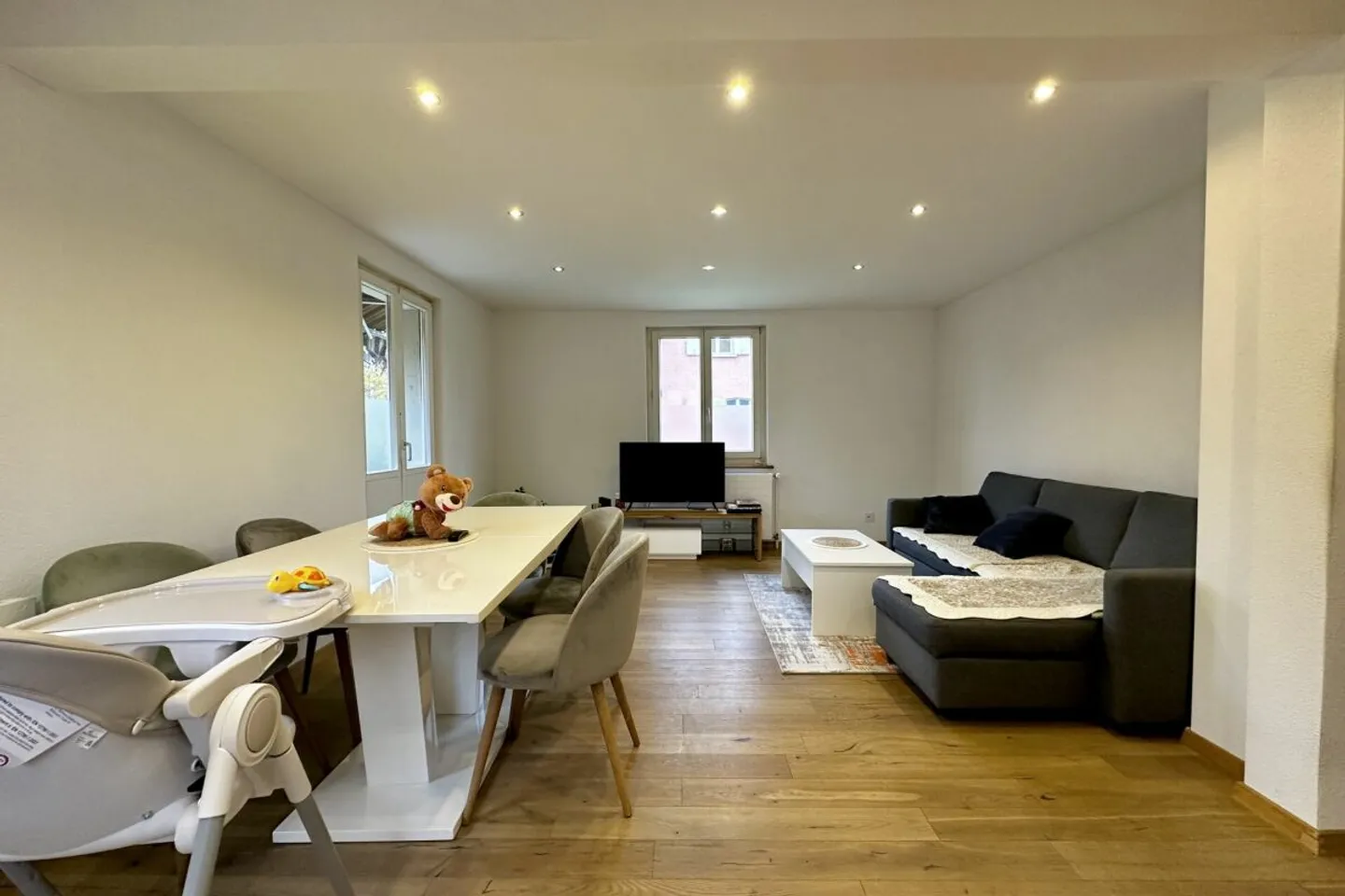 Maison individuelle détachée avec beaucoup de potentiel - Photo 3 sur 3