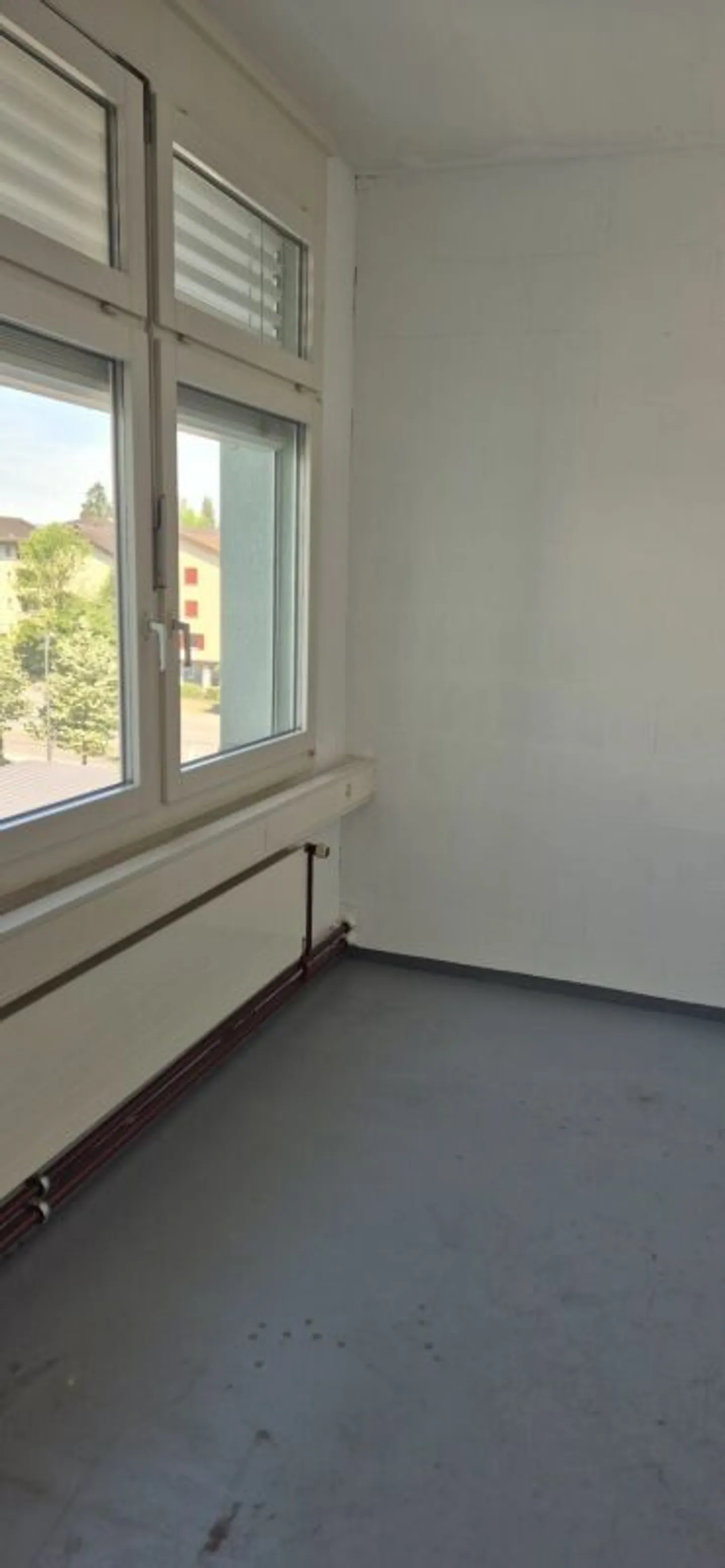 Bright commercial space in a central location in Lucerne-Littau - Photo 1 of 5