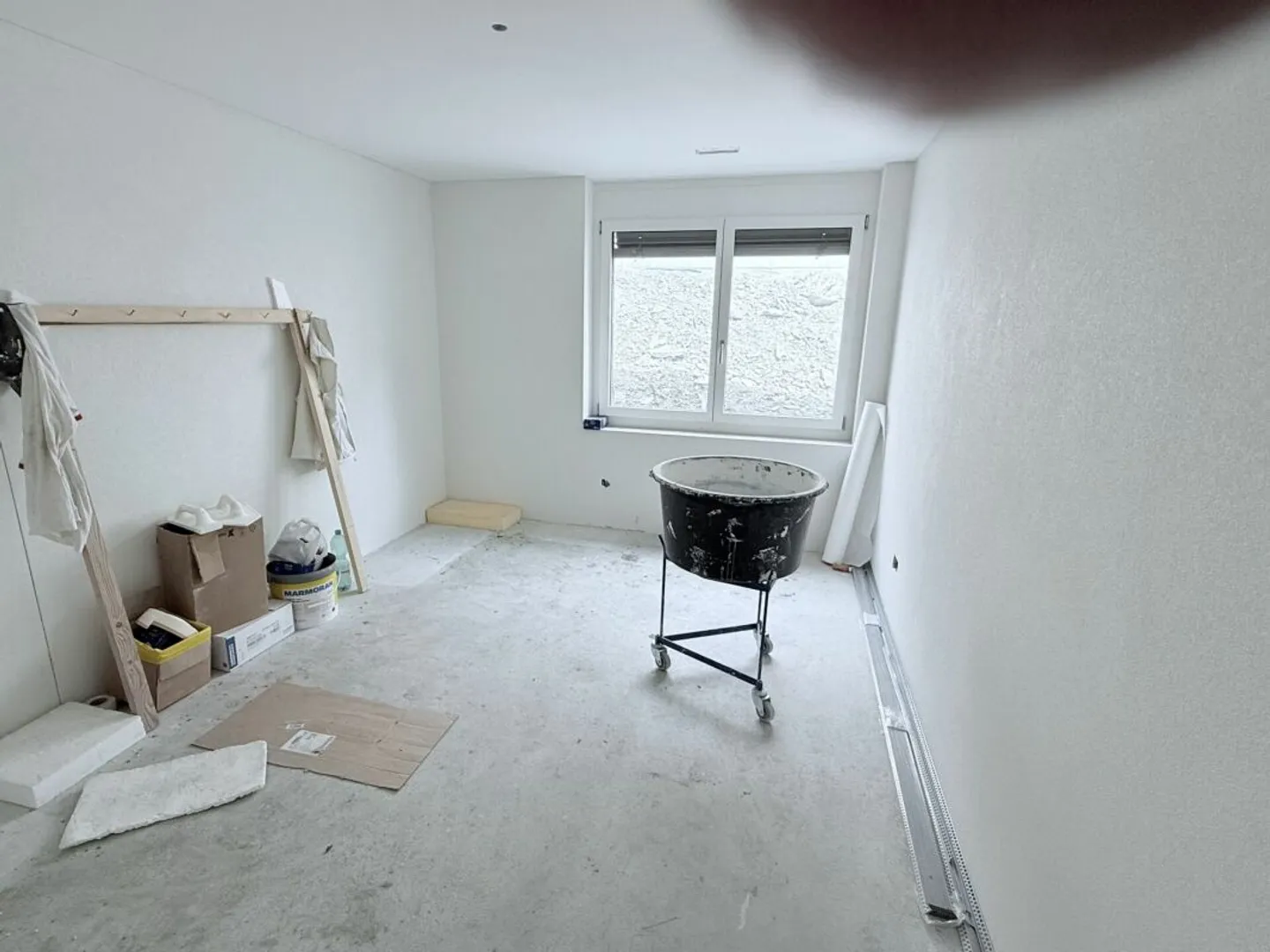 Appartement au rez-de-chaussée unique avec vue alpine à Brig et grande terrasse ensoleillée - Photo 12 sur 13