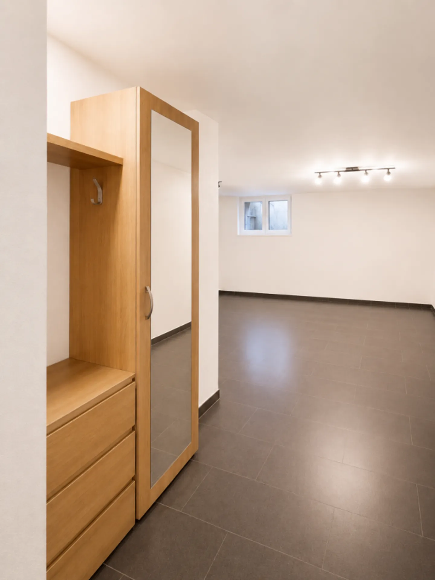 Spazio arredato di 38 m² con bagno - Foto 3 di 8