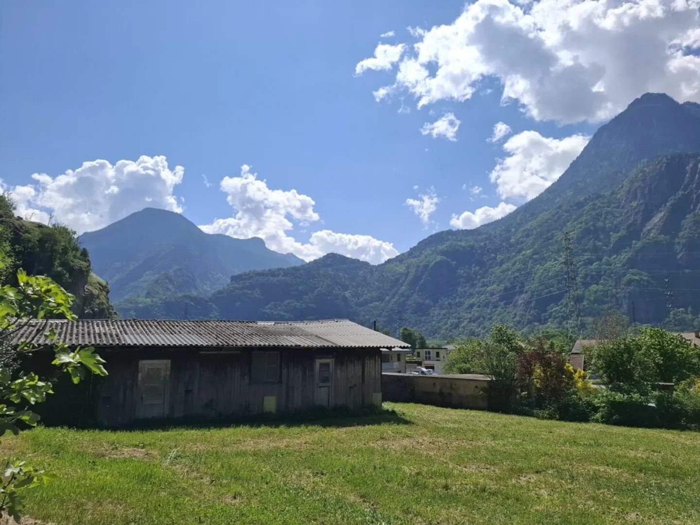 Terreno edificabile con casa di villaggio da ristrutturare - Foto 5 di 5