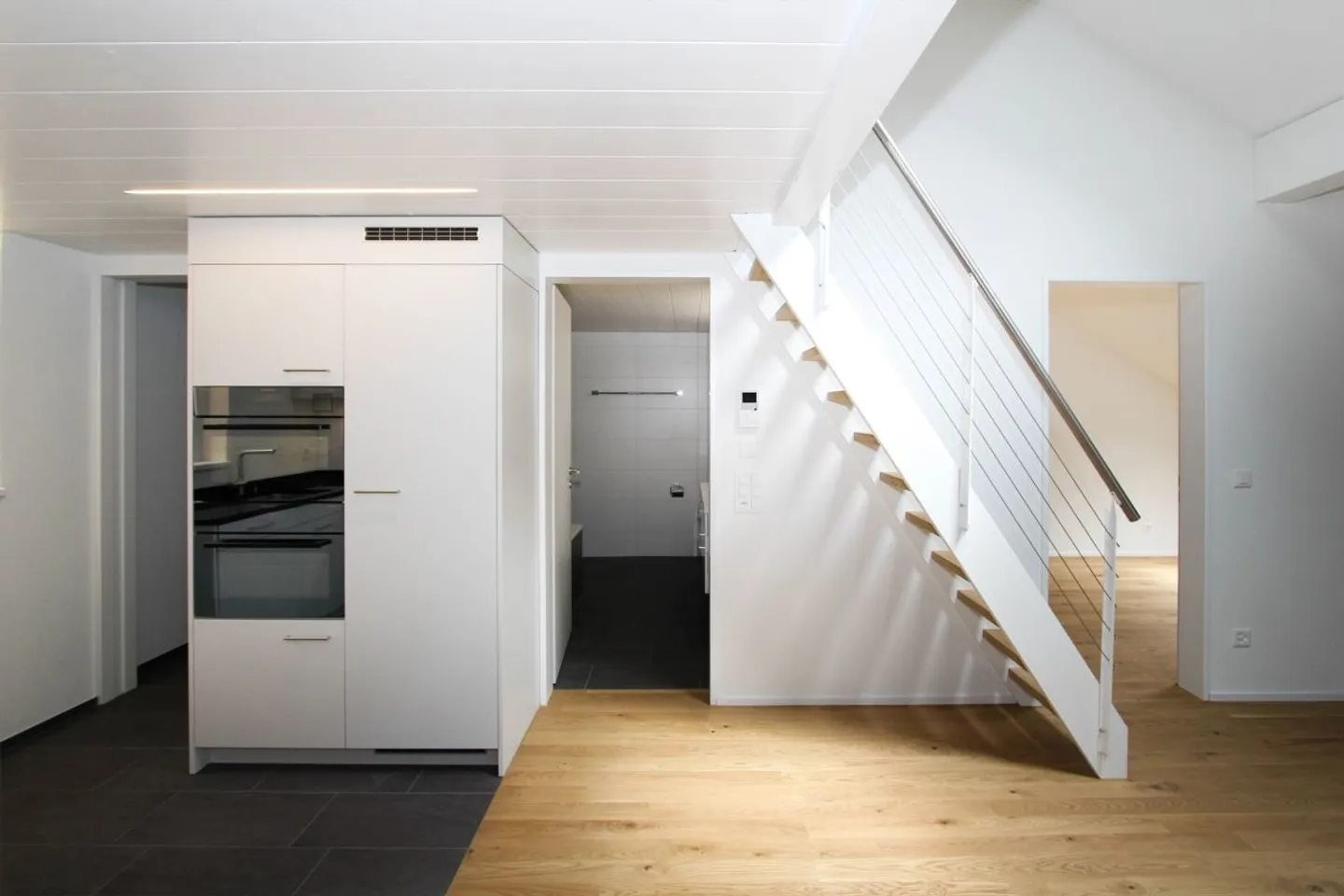 Penthouse sur deux niveaux - belle loggia - Photo 9 sur 13