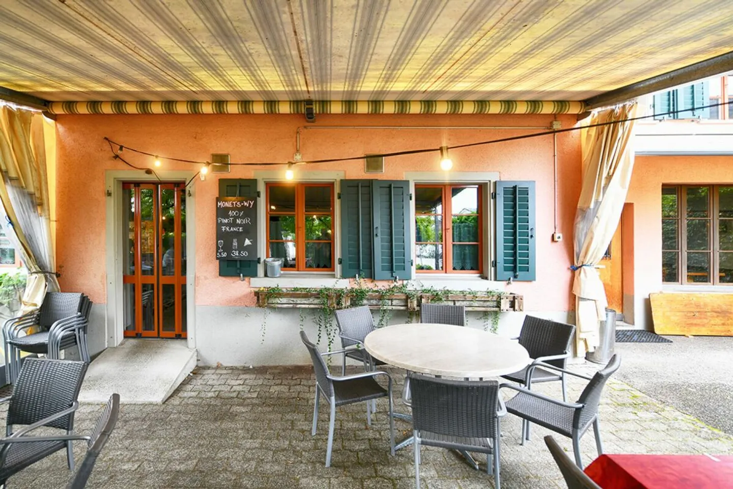 Charmant immeuble résidentiel et commercial avec potentiel - Photo 6 sur 13