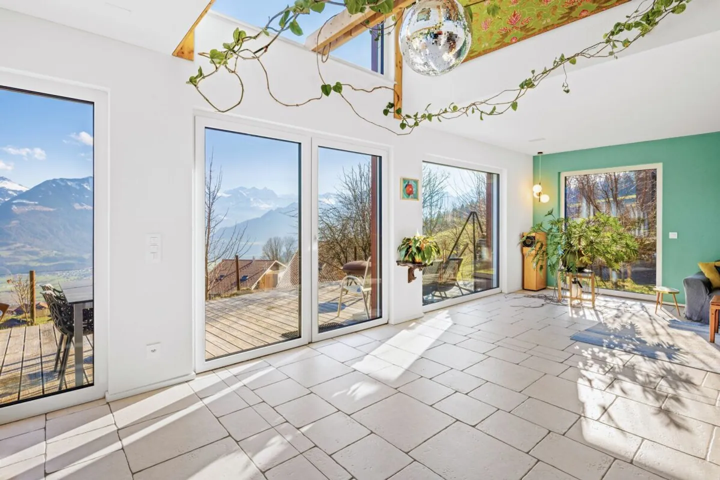 Modernes Traumhaus - naturnah mit atemberaubender Weitsicht - Photo 4 of 10