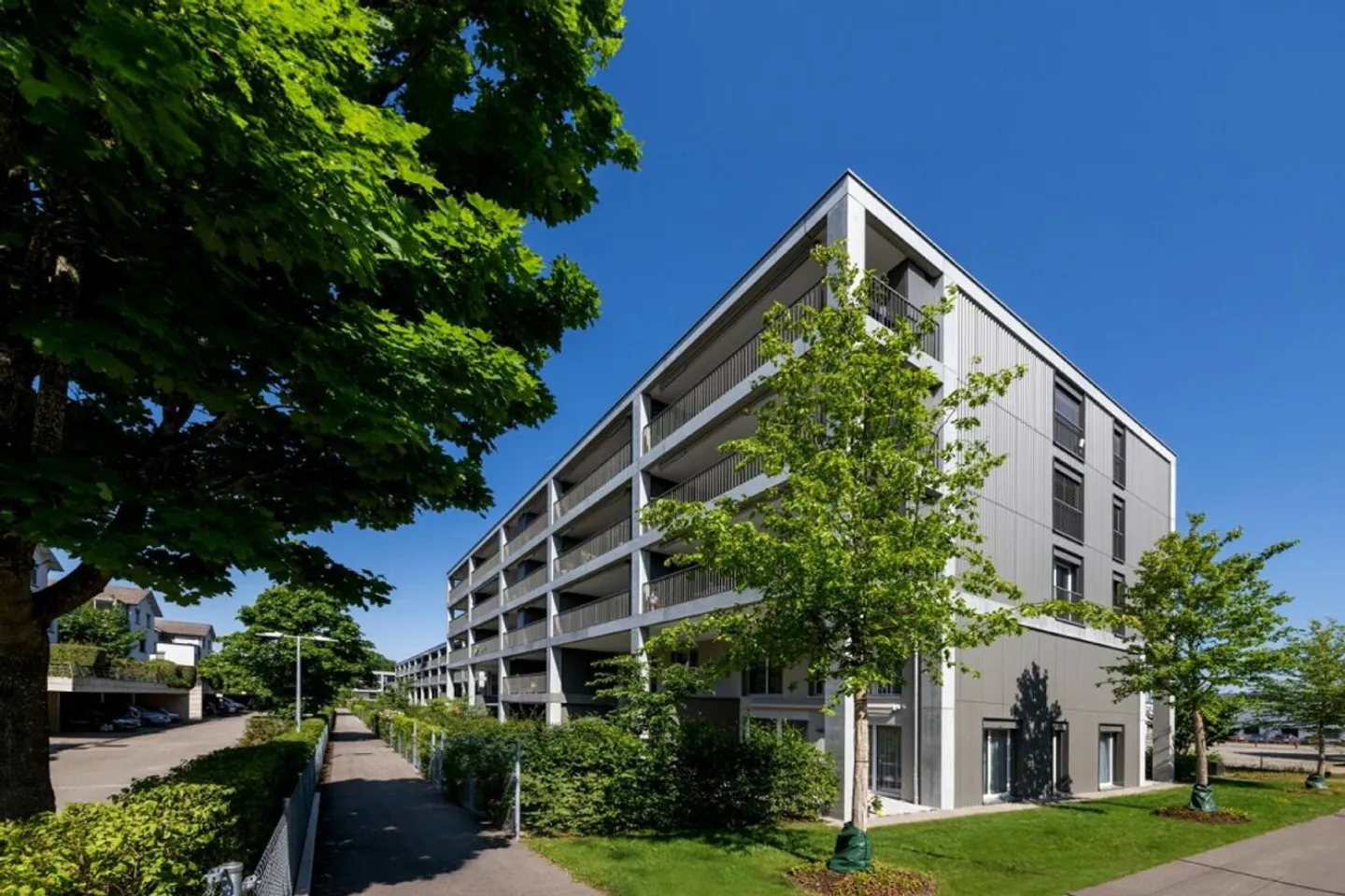 Modernes Wohngefühl: hell und grosszügig - Photo 1 sur 6