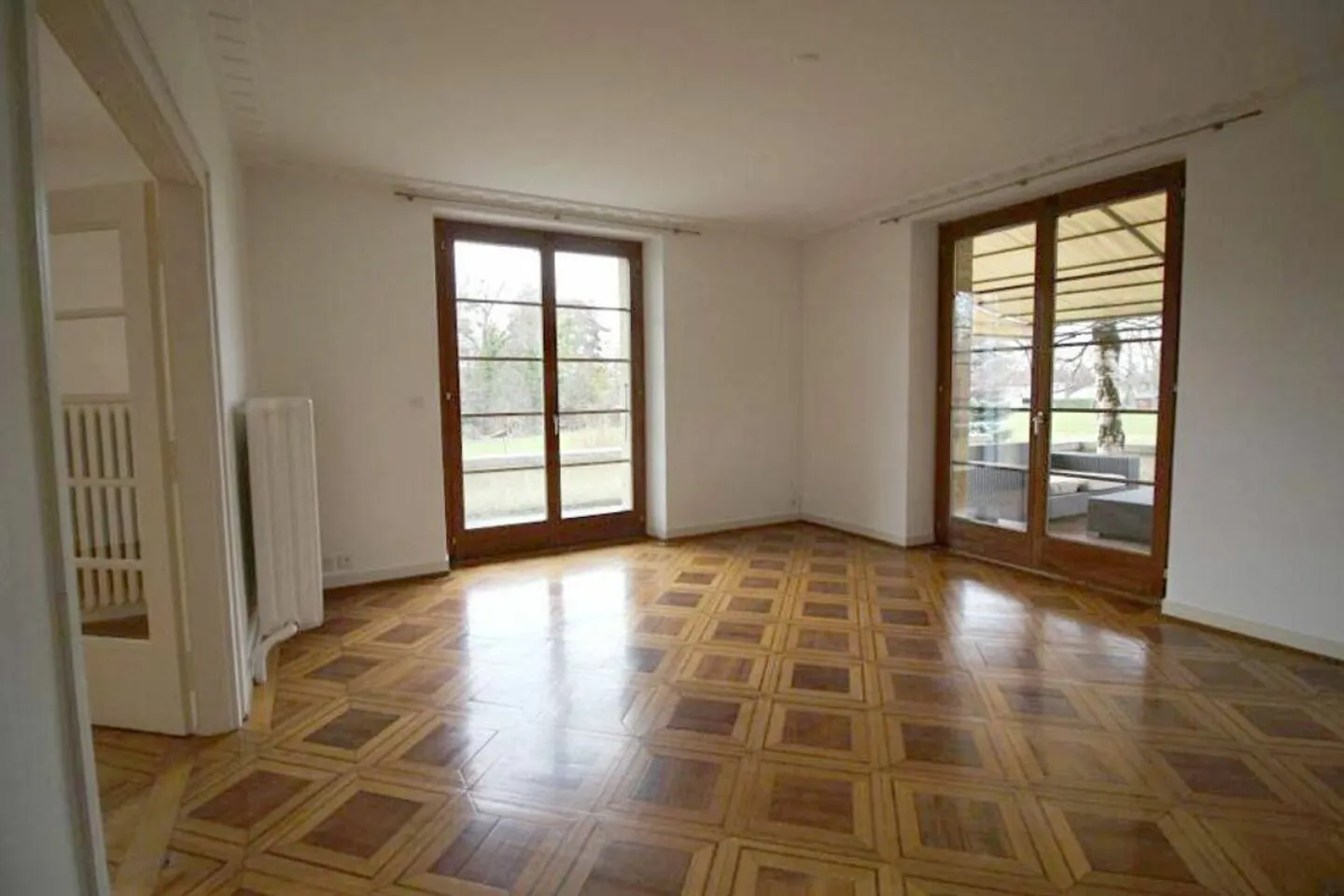 5-room apartment in Plan-les-Ouates - Photo 3 of 13