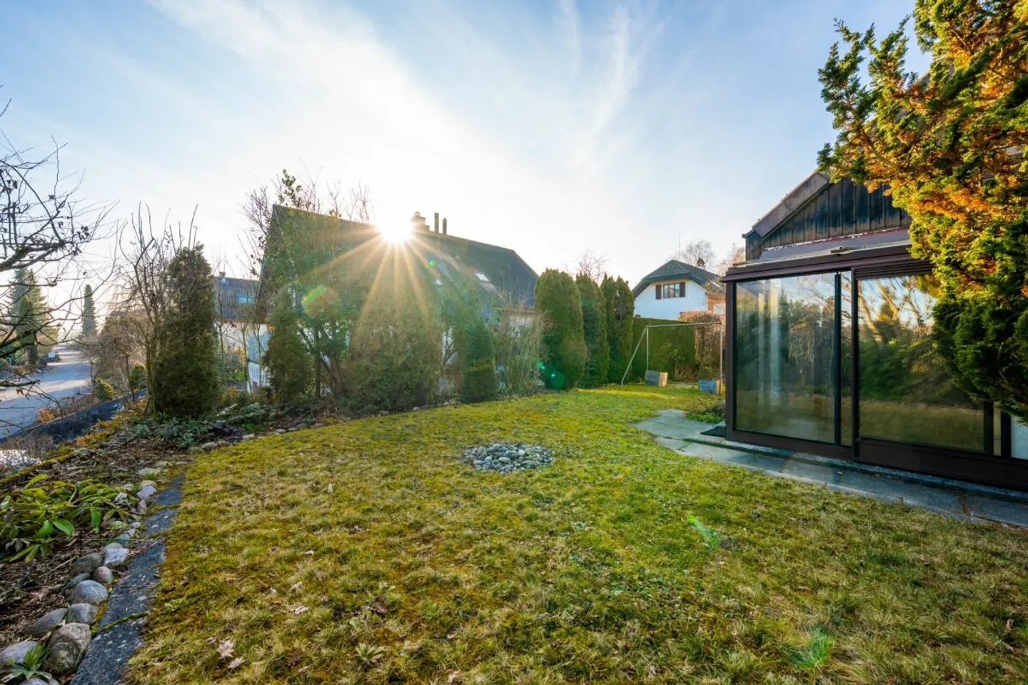 Ein Zuhause mit Charakter - durchdacht, gepflegt und voller Möglichkeiten - Photo 12 of 13